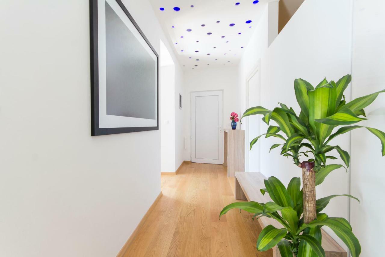 Appartment In Center With Parking Pula Exterior foto